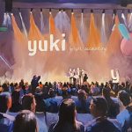 250213 YUKILiesTeunisBrussel 80x100cm RobJacobs